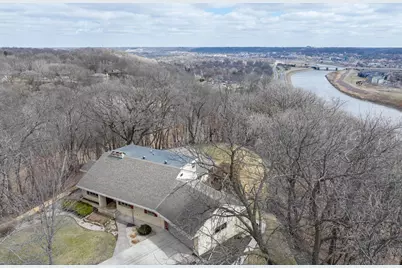 2000 Roe Crest Drive, North Mankato, MN 56003 - Photo 60