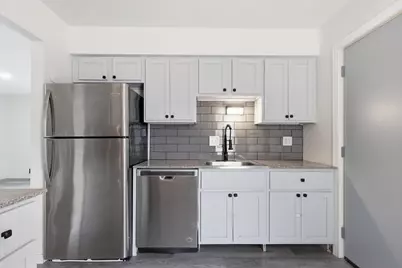 323 E 43rd Street, Minneapolis, MN 55409 - Photo 12