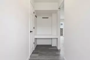 323 E 43rd St, Minneapolis, MN 55409 - Photo 2