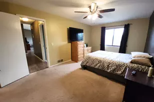 4418 Clover Ln, Eagan, MN 55122 - Photo 16