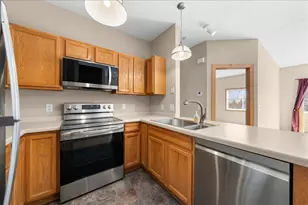 8624 Savanna Oaks, Woodbury, MN 55125 - Photo 6