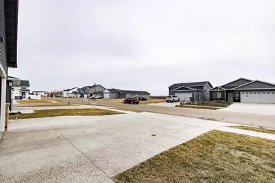 1132 46th Avenue S, Moorhead, MN 56560 - Photo 6
