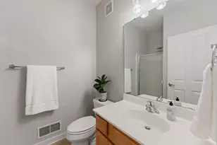 821 Thornton St SE, Minneapolis, MN 55414 - Photo 32