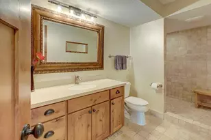 5256 Oxford St N, Shoreview, MN 55126 - Photo 32