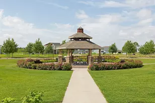 9518 Vera Cruz Ln N, Brooklyn Park, MN 55443 - Photo 26