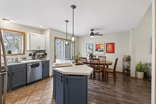 585 Mission Hills Way W, Chanhassen, MN 55317 - Photo 16