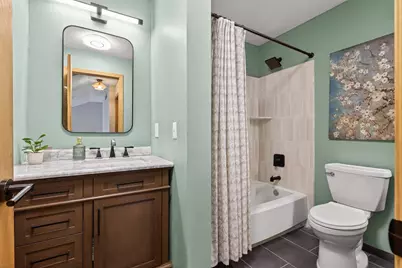 585 Mission Hills Way W, Chanhassen, MN 55317 - Photo 20