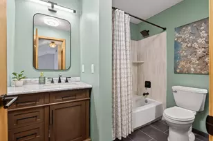 585 Mission Hills Way W, Chanhassen, MN 55317 - Photo 20