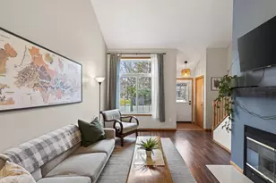 585 Mission Hills Way W, Chanhassen, MN 55317 - Photo 10