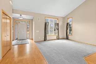 7297 Whitehall Rd, Shakopee, MN 55379 - Photo 12