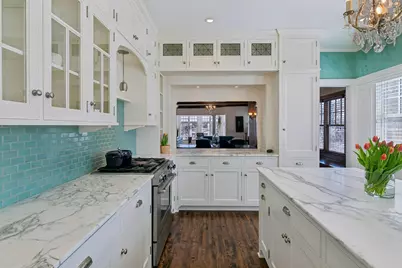 2310 Humboldt Avenue S, Minneapolis, MN 55405 - Photo 20