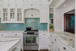 2310 Humboldt Ave S, Minneapolis, MN 55405 - Photo 22