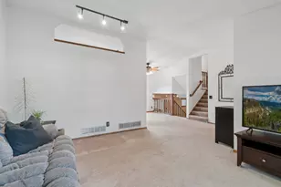 2118 Hale Ave N, Oakdale, MN 55128 - Photo 6