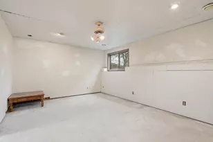 2118 Hale Ave N, Oakdale, MN 55128 - Photo 20