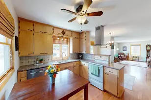 206 West St, Walters, MN 56097 - Photo 10