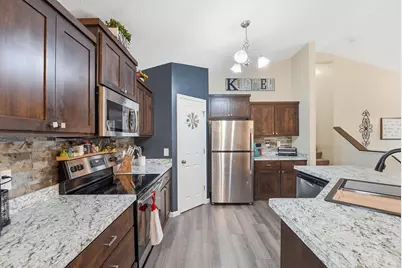 700 Horseshoe Lane, Braham, MN 55006 - Photo 14