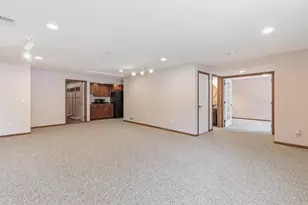 419 Meadowood Ln, Burnsville, MN 55337 - Photo 22