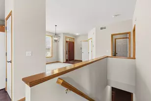 419 Meadowood Ln, Burnsville, MN 55337 - Photo 6