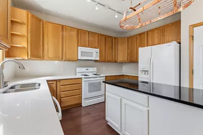 419 Meadowood Lane, Burnsville, MN 55337 - Photo 10