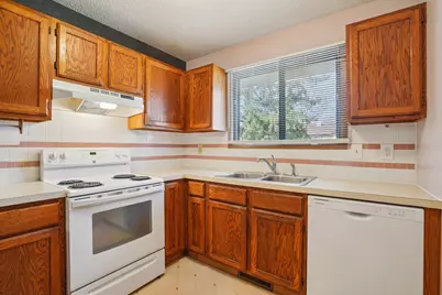 13262 90th Avenue N, Maple Grove, MN 55369 - Photo 12