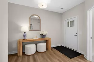 13760 Hollybrook Cir, Apple Valley, MN 55124 - Photo 2