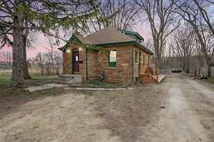 223 Owatonna St, Mankato, MN 56001 - Photo 8