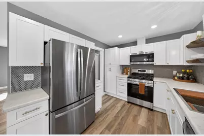 311 Highland Court SW, Rochester, MN 55902 - Photo 12