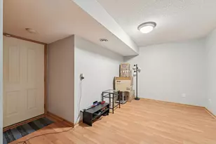 7413 Zane Ave N, Brooklyn Park, MN 55443 - Photo 18