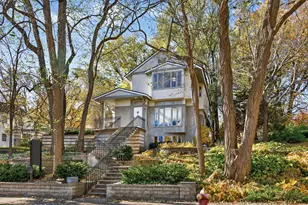 555 Montcalm Pl, Saint Paul, MN 55116 - Photo 1