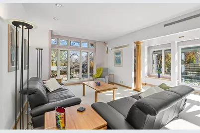 555 Montcalm Place, Saint Paul, MN 55116 - Photo 6