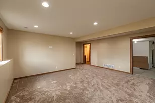 205 Pheasant Run, Rollingstone, MN 55969 - Photo 14