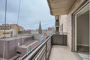 66 9th St E, Saint Paul, MN 55101 - Photo 10