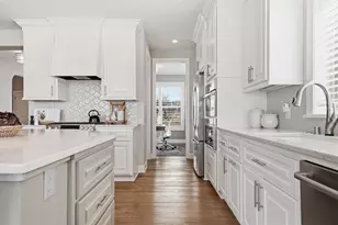 6105 Garland Ln N, Plymouth, MN 55446 - Photo 20