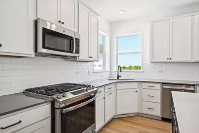 3067 Trinity Dr, Shakopee, MN 55379 - Photo 8