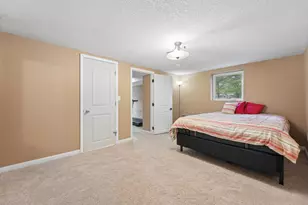 1425 Orkla Dr, Golden Valley, MN 55427 - Photo 28