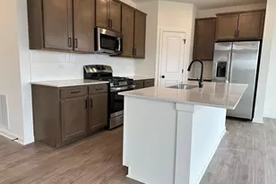 1691 Tyrone Dr, Shakopee, MN 55379 - Photo 2