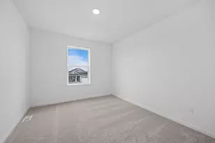 1691 Tyrone Dr, Shakopee, MN 55379 - Photo 16