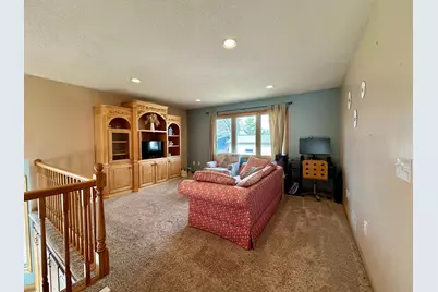 6933 Sumac Court, Centerville, MN 55038 - Photo 14