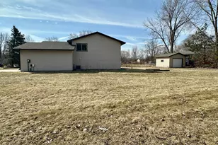 6933 Sumac Ct, Centerville, MN 55038 - Photo 30