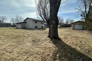 6933 Sumac Ct, Centerville, MN 55038 - Photo 32