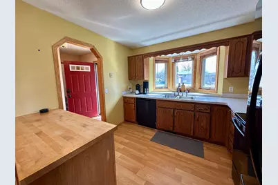 6933 Sumac Court, Centerville, MN 55038 - Photo 8