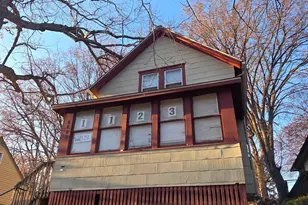 1123 6th St E, Saint Paul, MN 55106 - Photo 1