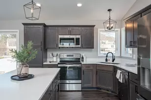 108 Ella Ct, Mankato, MN 56001 - Photo 8