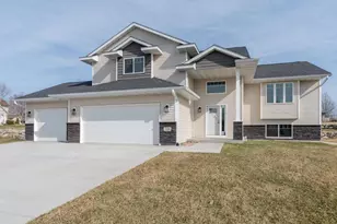 108 Ella Ct, Mankato, MN 56001 - Photo 1