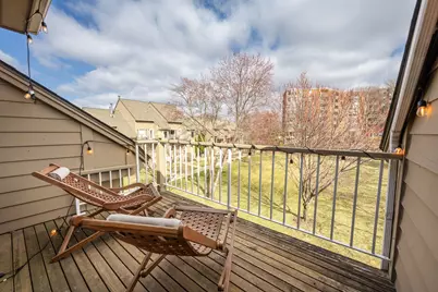 2867 Kenwood Isles Drive, Minneapolis, MN 55408 - Photo 10