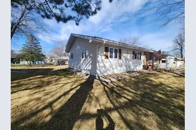 1108 5th Avenue SW, Pipestone, MN 56164 - Photo 4