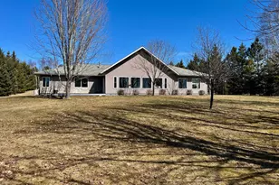37209 Loon Dr, Cohasset, MN 55721 - Photo 2
