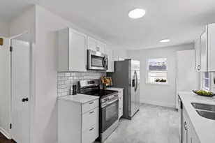 943 Scheffer Ave, Saint Paul, MN 55102 - Photo 4