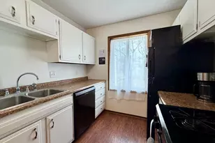 10750 Rockford Rd, Plymouth, MN 55442 - Photo 16