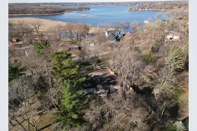 2820 Washta Bay Road, Chanhassen, MN 55331 - Photo 38